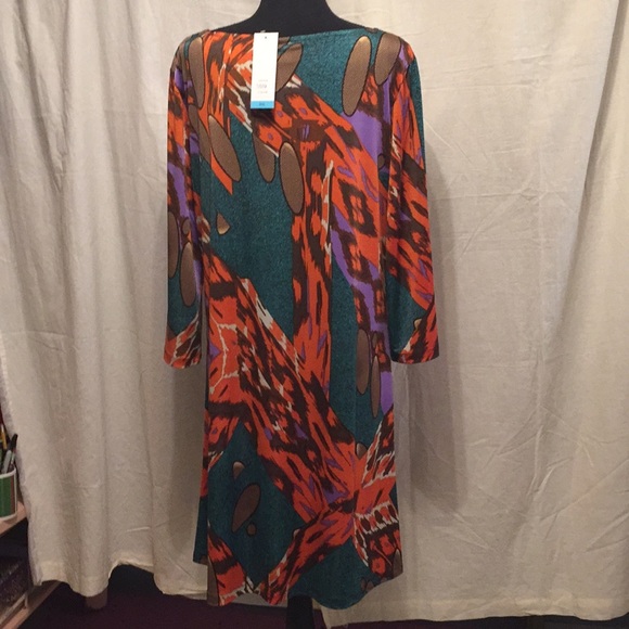 Dress - Picture 4 of 8